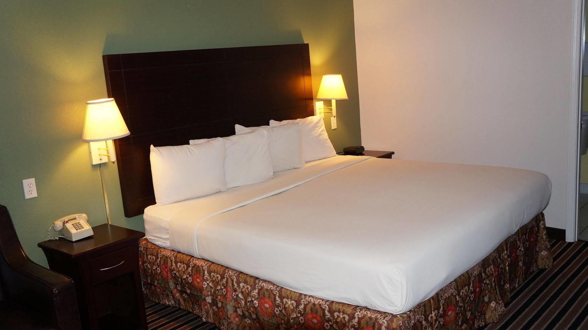 Regency Inn Pittsburg Esterno foto