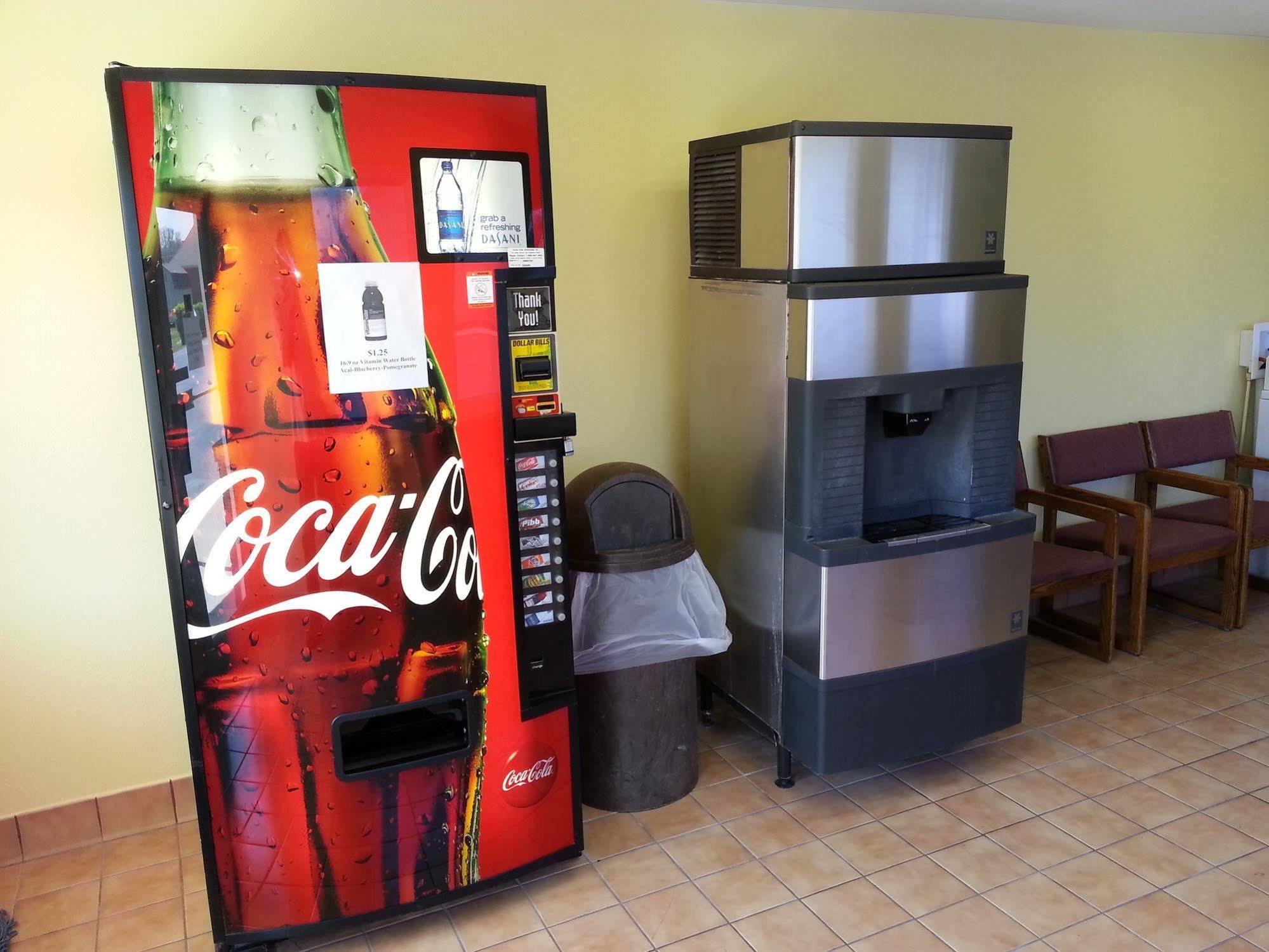 Regency Inn Pittsburg Esterno foto